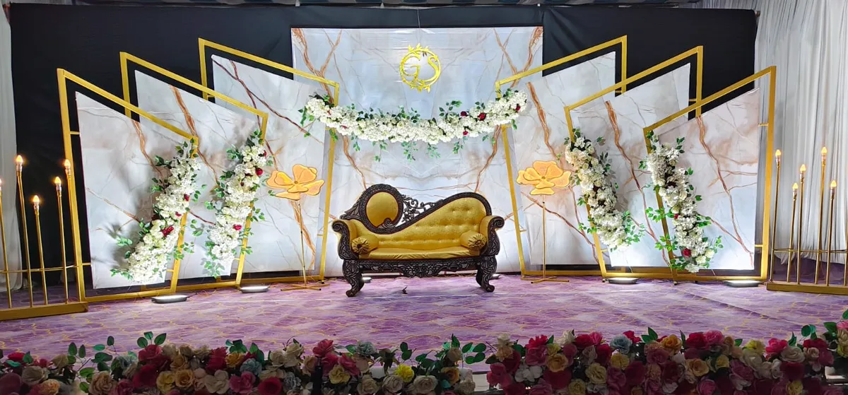 Marble & Gold Stage